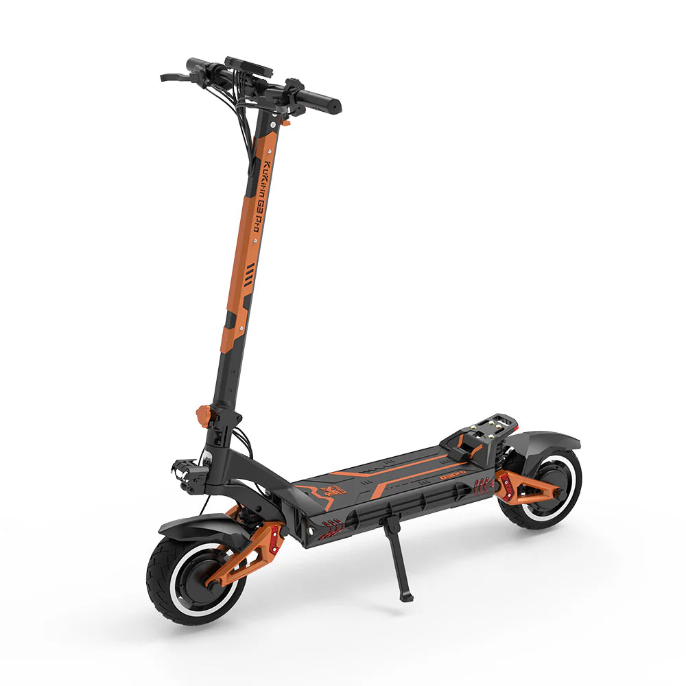 The KuKirin G3 PRO 2x 1200W electric scooter boasts a sleek black and orange design and a litijska baterija 52V 23Ah for powerful performance. With wide tires, sturdy deck, and control-equipped handlebars, it’s ready for urban or off-road fun at a maksimalna brzina of 65 km/h.